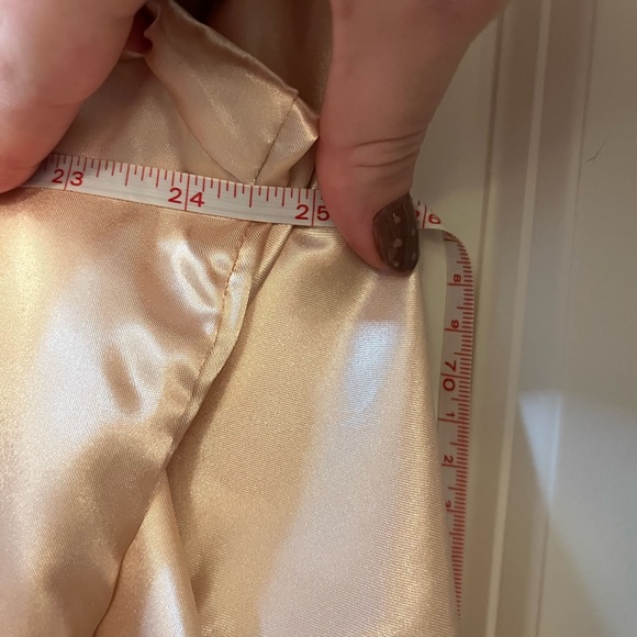 Pink Robe Size XL - Picture 9 of 11